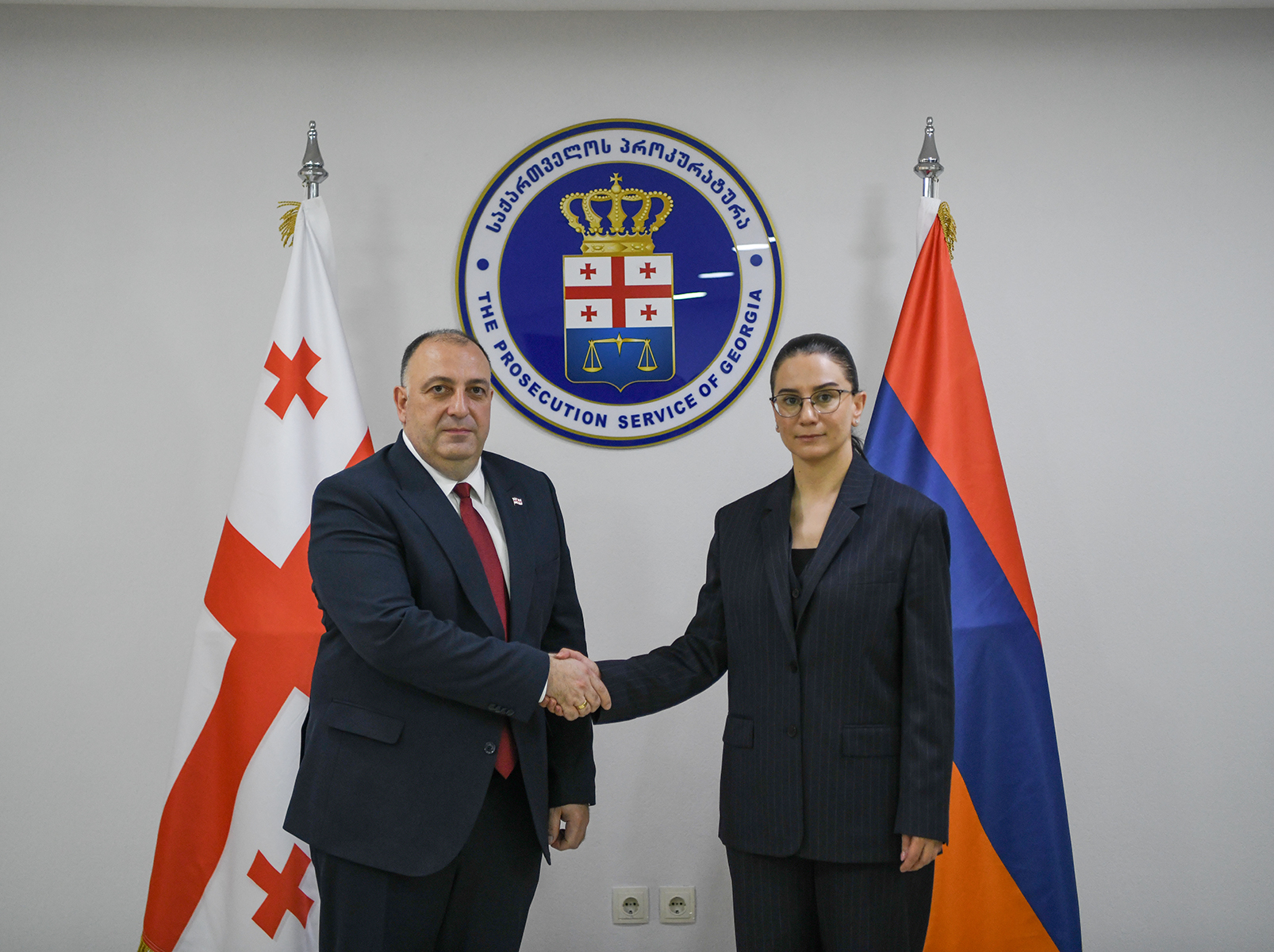 Հայաստանի Հանրապետության գլխավոր դատախազը Թբիլիսիում հանդիպել է Վրաստանի գլխավոր դատախազի հետ